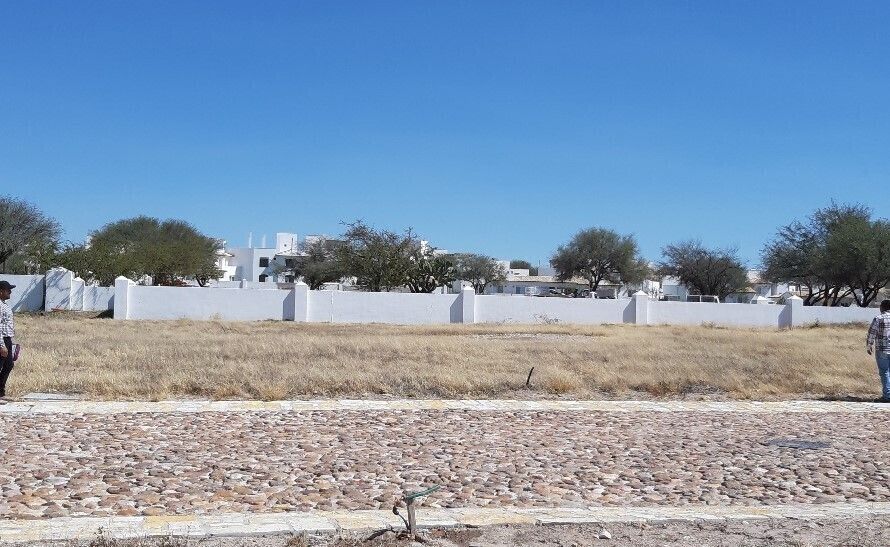 Terreno en Otomi 392m2 con Club Hípico y amenidades sorprendentes