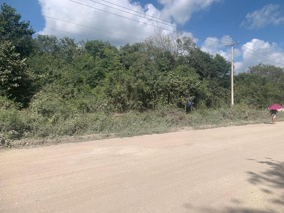 Terreno para tu bodega en Cancún. Uso Comercial a la salida de la ciudad