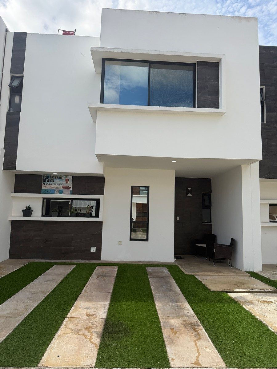 House for sale in Playa del Carmen, VIA ambruzco , Ejidal, 158 m²