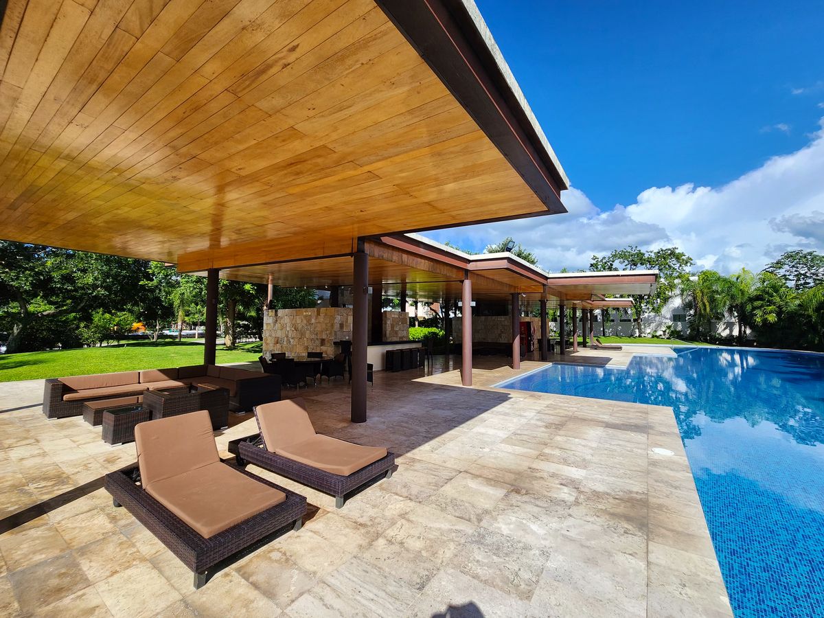 Lote residencial en venta en Privada Roble, Parque Central