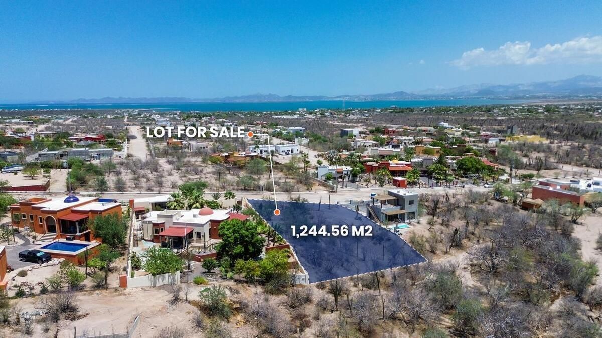 Terreno en Venta en Calle Torote en Lomas del Centenario