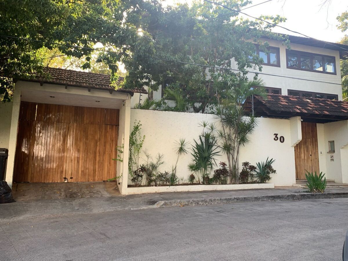 Propiedad Comercial en Venta – Calle Robalo, Cancún Centro