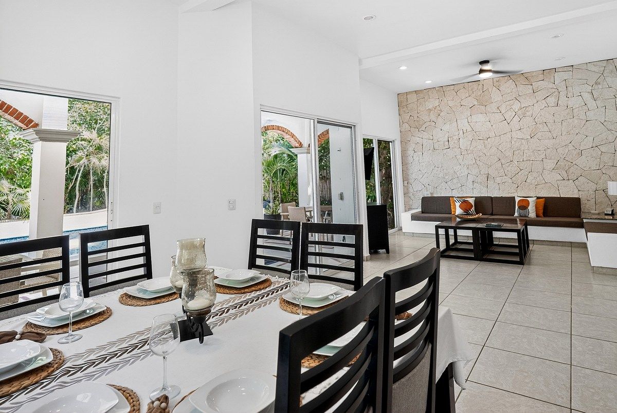 Villa Arrecife | Luxury 6-Bedroom Villa for Sale in Akumal | Grand Sirenis Resor
