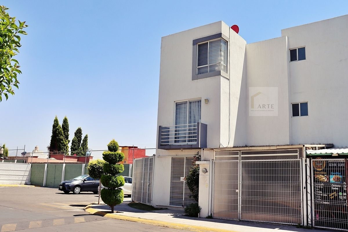 Casa en Condominio en Venta, Los Heroes Chalco III, Estado de Mexico