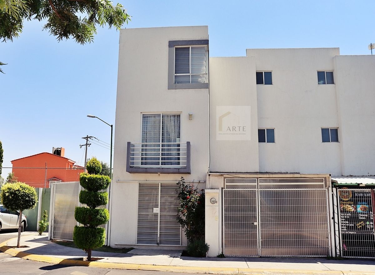 Casa en Condominio en Venta, Los Heroes Chalco III, Estado de Mexico
