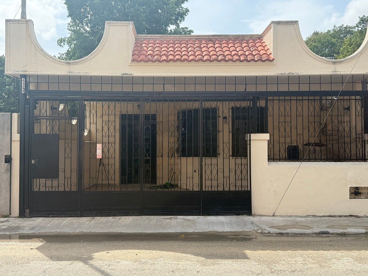 House for sale in Mérida, calle 61, 112 m²