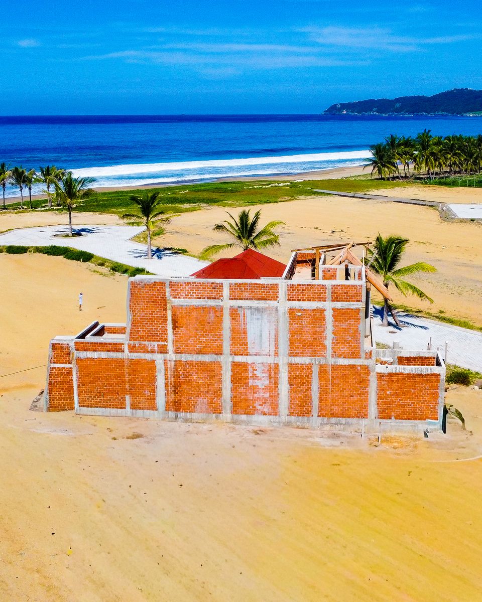 Residential lot for sale / Lote residencial en venta en Zihuatanejo