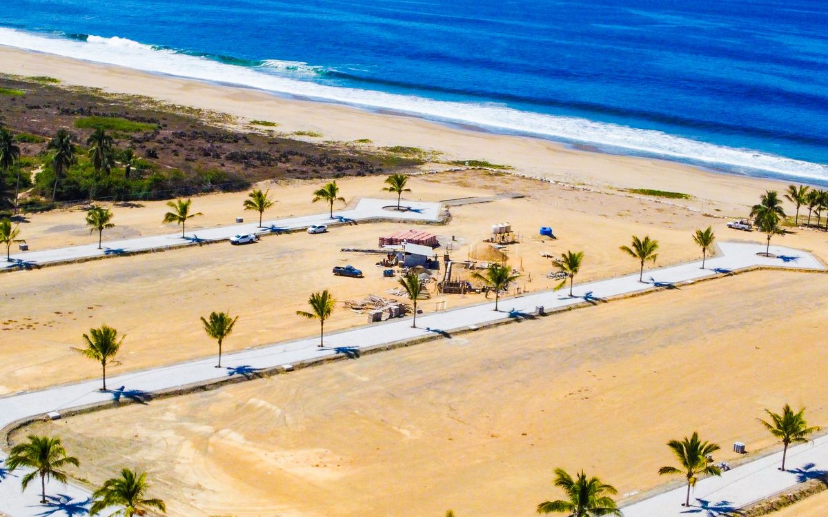 Residential lot for sale / Lote residencial en venta en Zihuatanejo