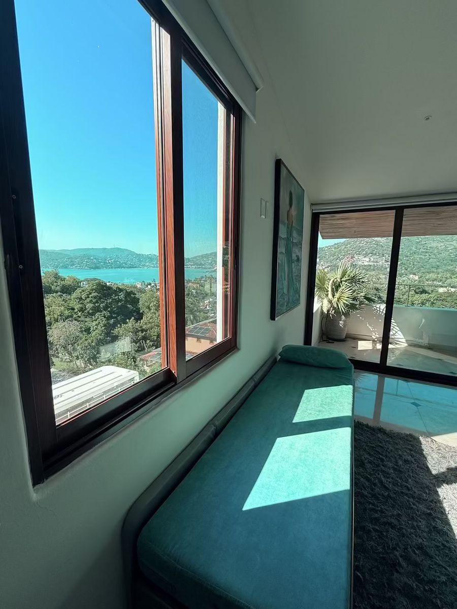 Ocean-View Penthouse in Villas El Tular–La Ropa