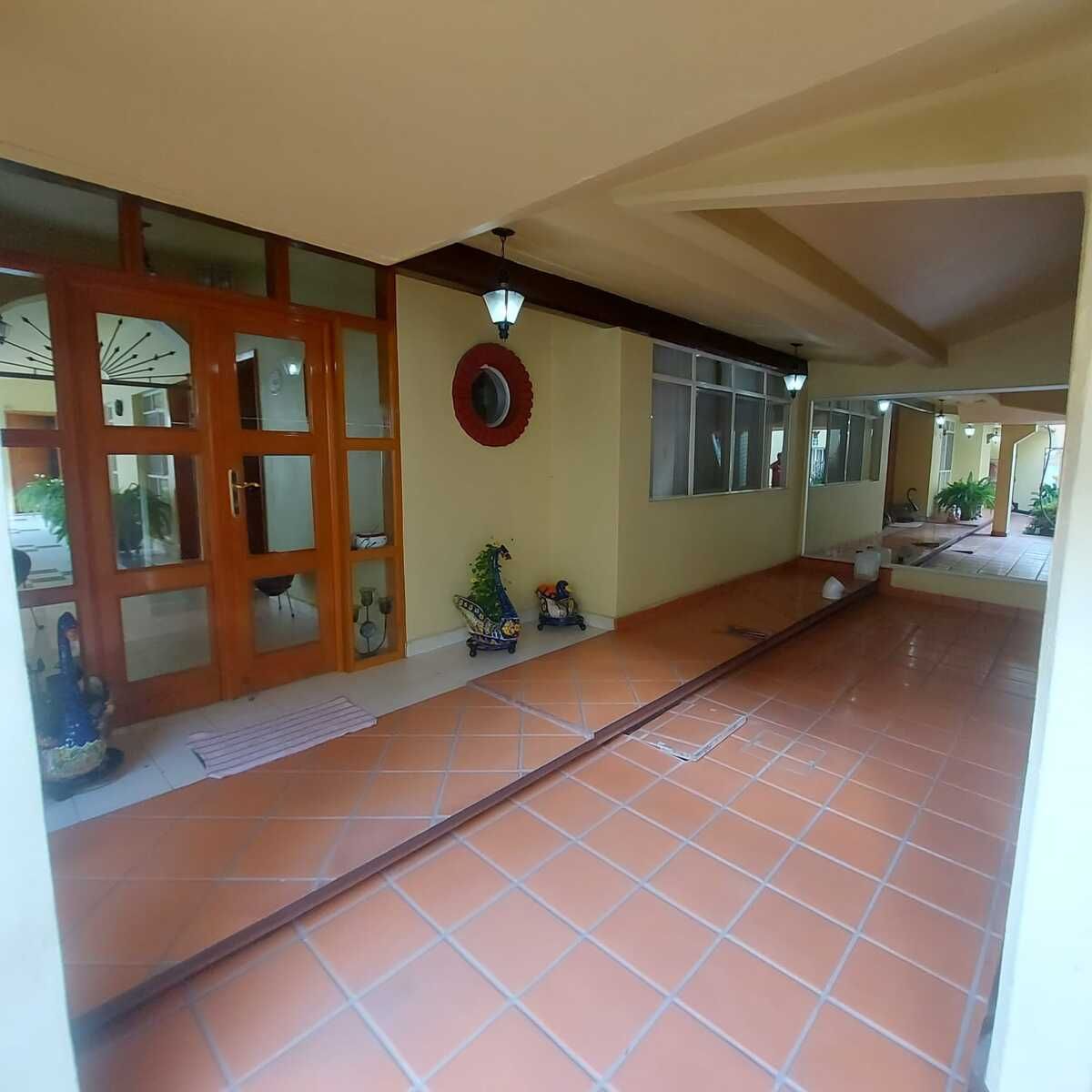 Espaciosa Casa en venta en Santa Lucía del Camino