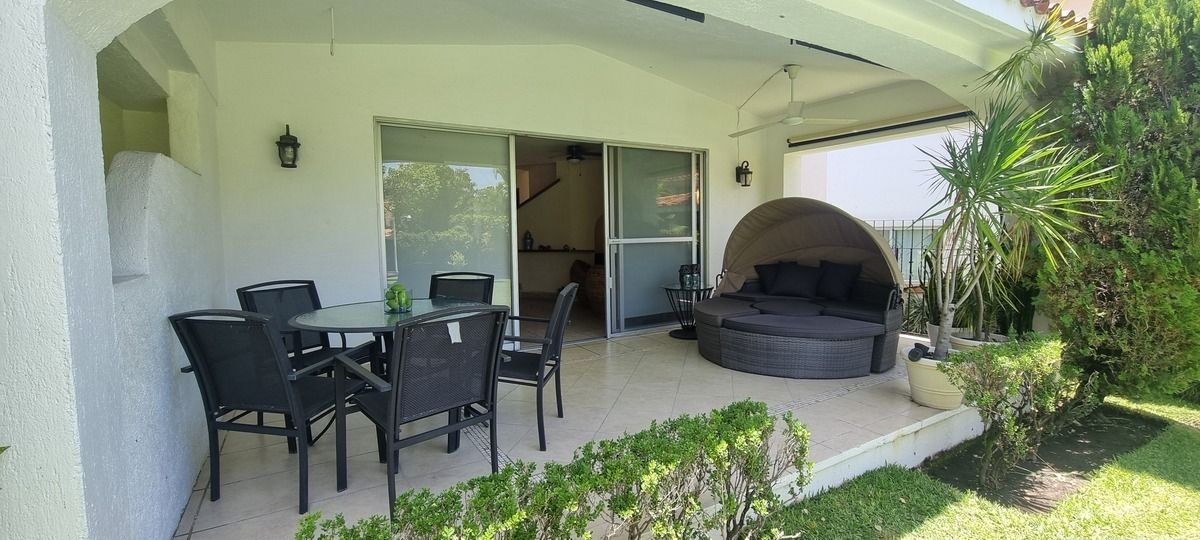Casa Amueblada en Renta con 3 Habitaciones, Terraza y Alberca en Xochitepec