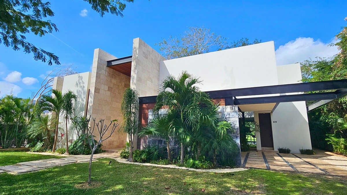 Residencia en venta en Yucatán Country Club