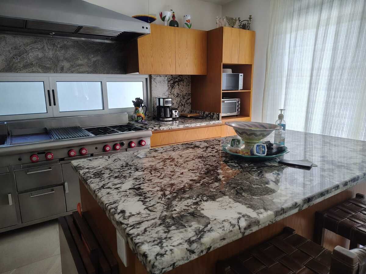 Casa en venta en Puerto Morelos, Aldea Umm - Vesna, 320 m²
