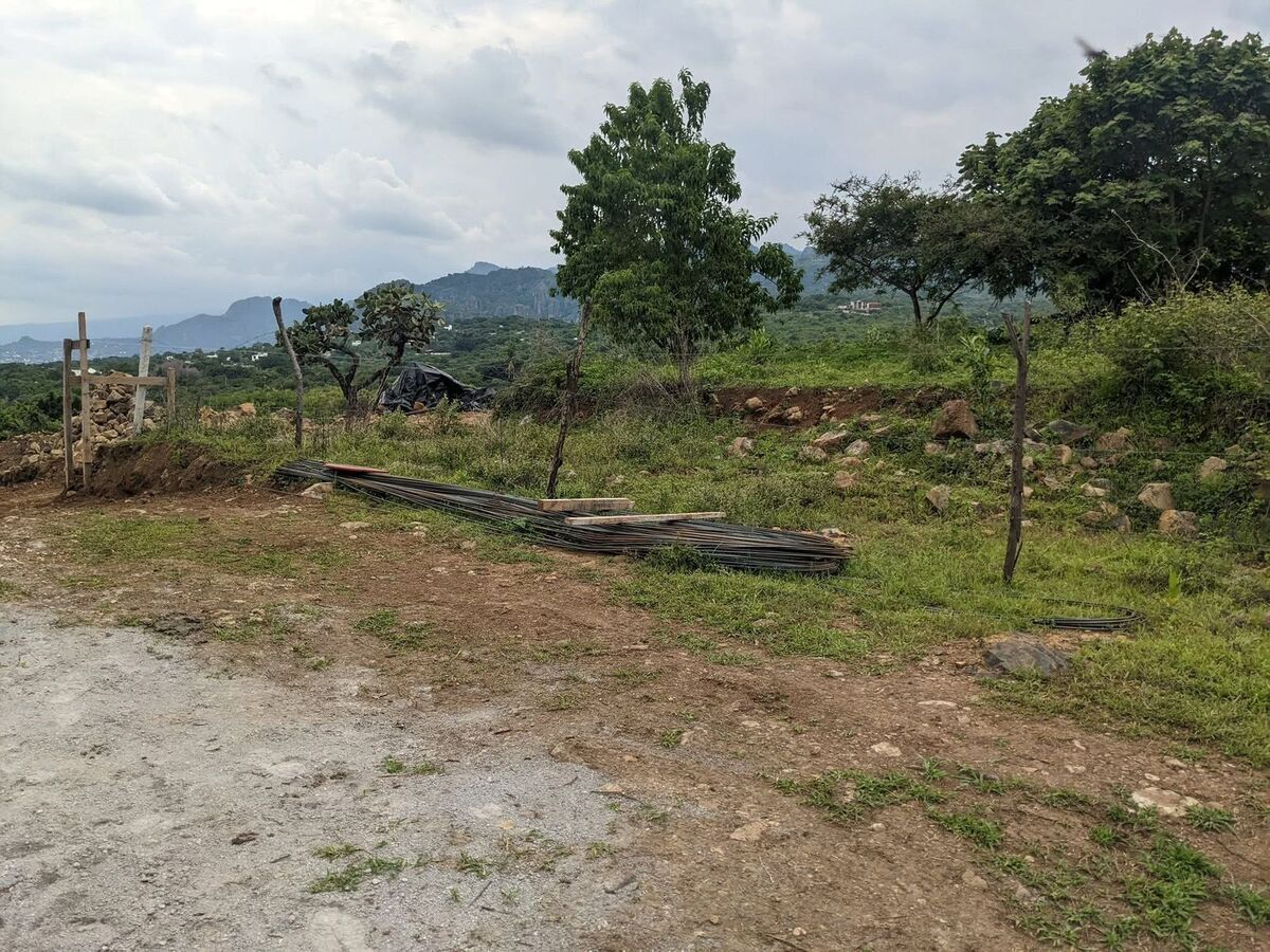 Residential land for sale / Terreno en venta en Tepoztlan, Morelos