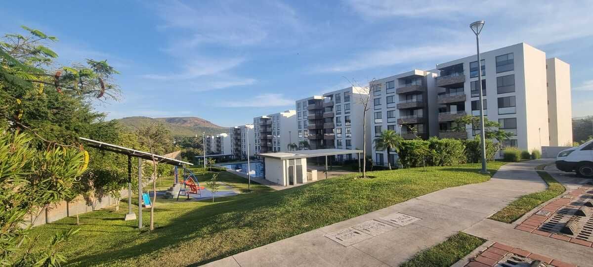 Departamento en venta con 3 habitaciones, alberca y elevador en Xochitepec, Mor.