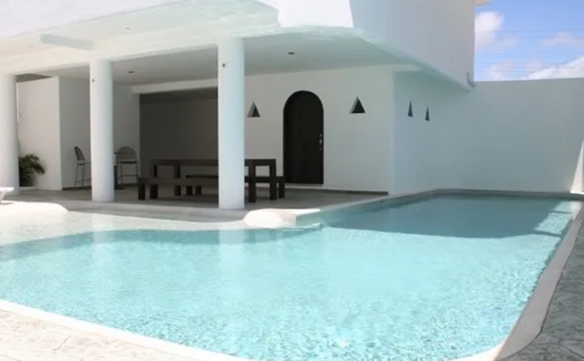 Edificio completo en venta en la Calle 38 y 20, ID2704