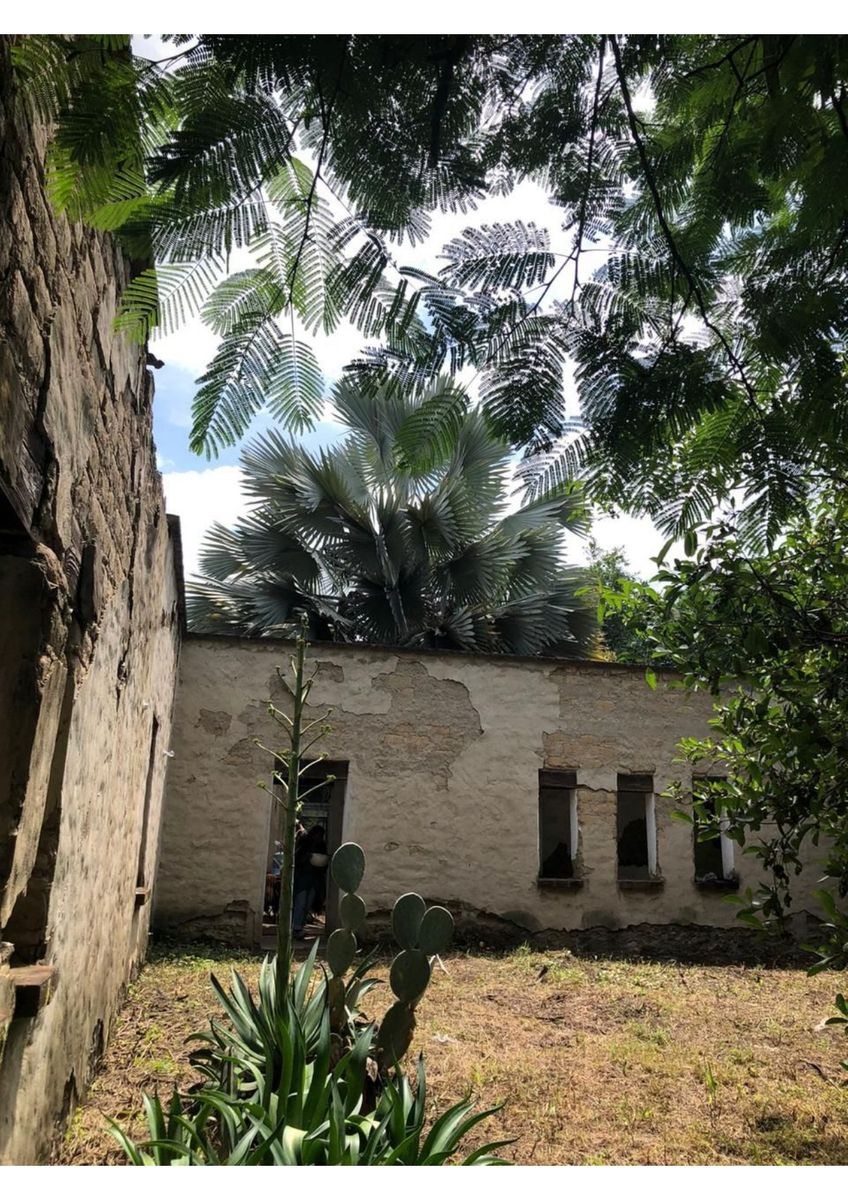 CASA EN YAUTEPEC DISEÑADA POR EL ARQUITECTO MAURICIO ROCHA