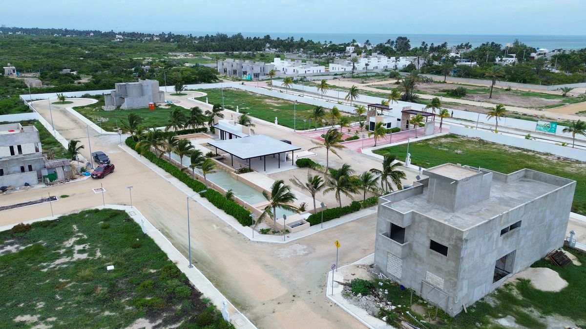 Lote Residencial en venta en Chelem en Privada Puerto Esmeralda - HI2511409