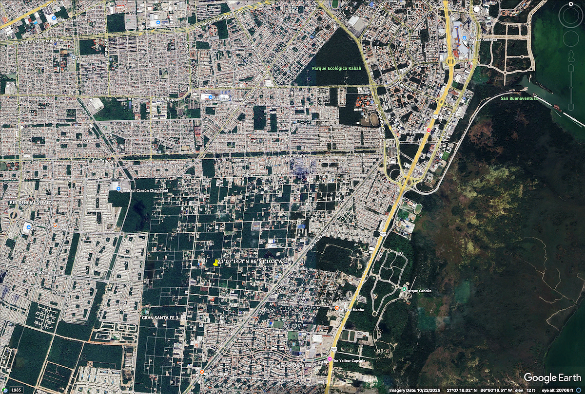 Lote de Terreno en Colonia Alamos Cancún, entre Huayacán y la Luna ID3124