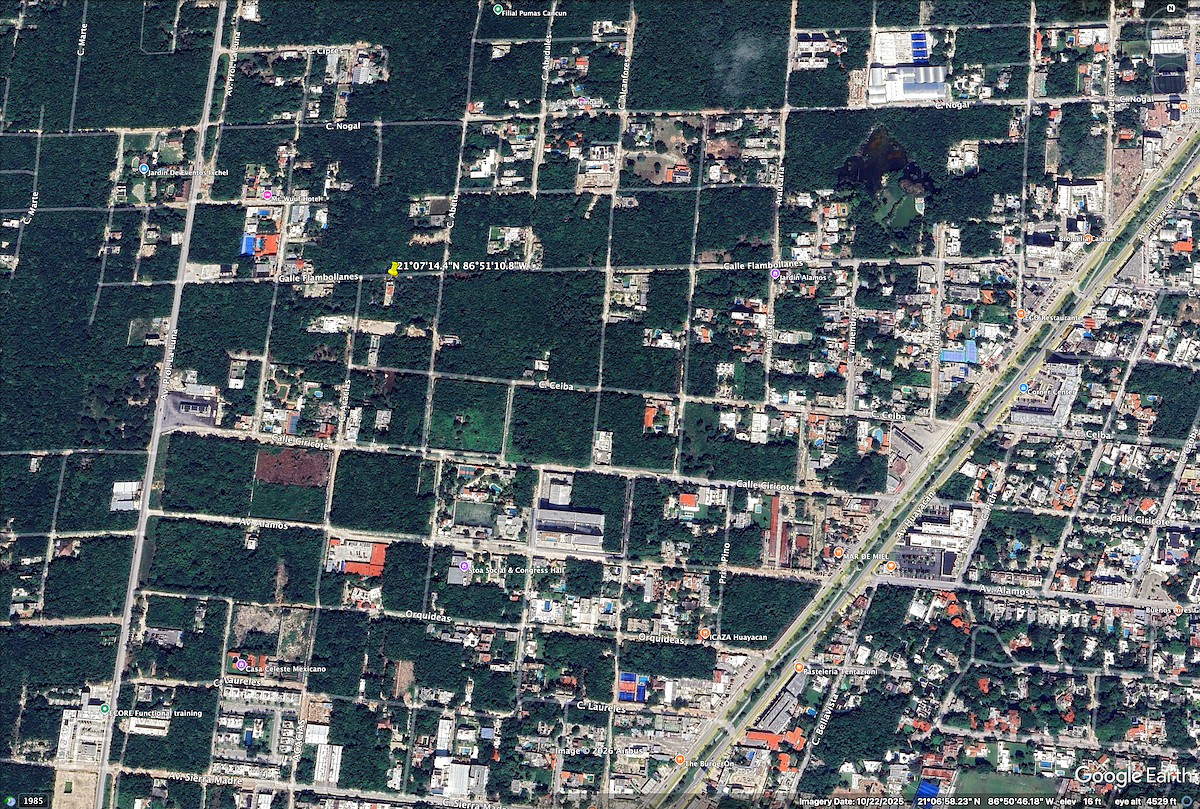Lote de Terreno en Colonia Alamos Cancún, entre Huayacán y la Luna ID3124