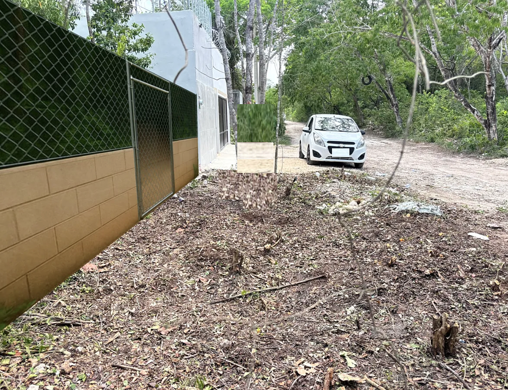 Lote de Terreno en Colonia Alamos Cancún, entre Huayacán y la Luna ID3124