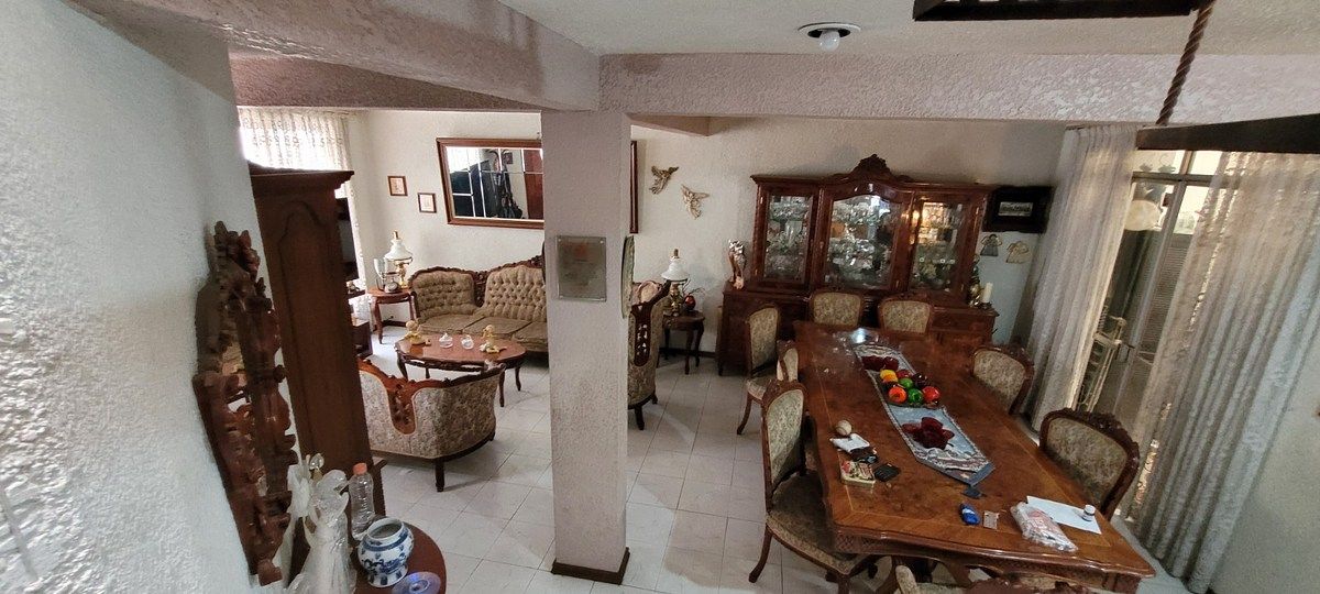 Casa con local comercial, buena ubicación en el Centro de Oaxaca