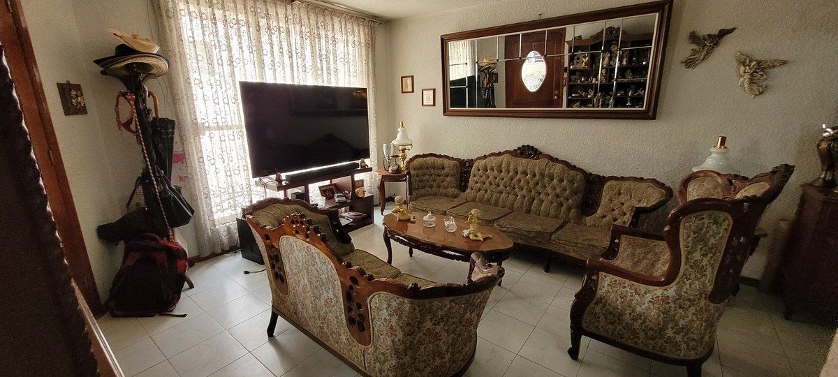 Casa con local comercial, buena ubicación en el Centro de Oaxaca