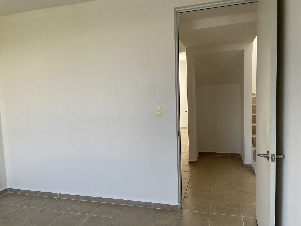 Casa de 3 pisos, Santa Fe Real II