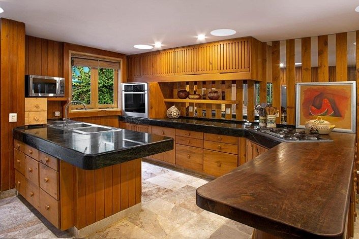 A stunning residence in Poktapok, an oasis in the heart of the Hotel Zone.