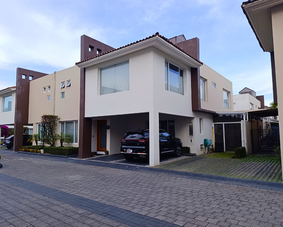 Casa amplia en fraccionamiento privado. Excelente relación precio–valor en Mete