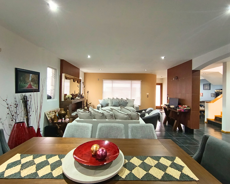 Casa amplia en fraccionamiento privado. Excelente relación precio–valor en Mete