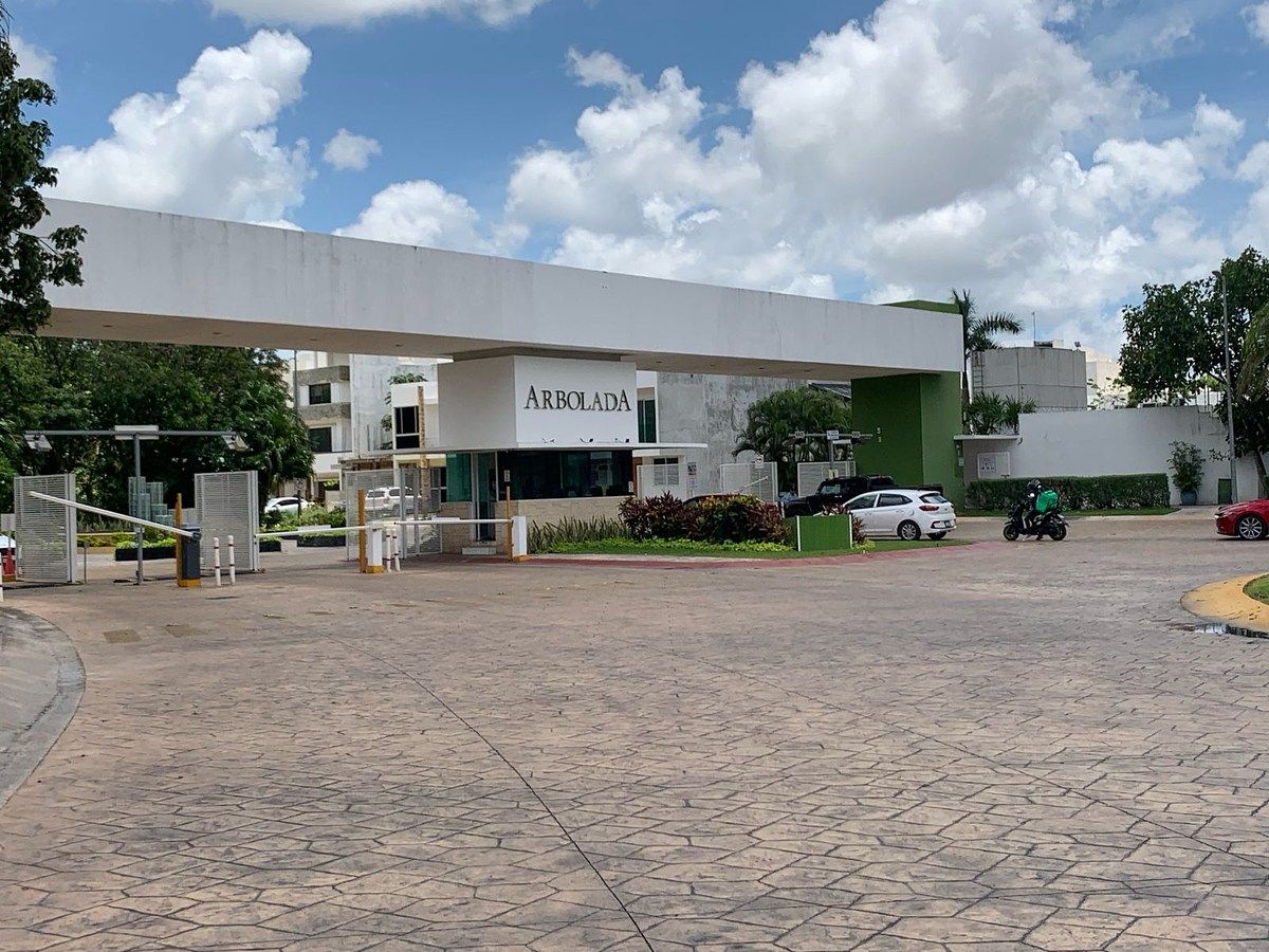 Departamento en Elena Condo Residencial Arbolada Cancún