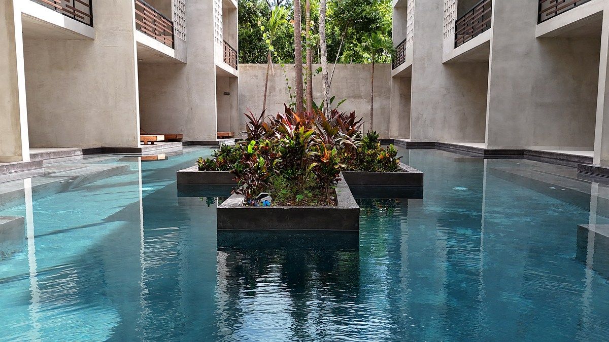 Depto Nuevo Amueblado en La Veleta | Balcón con Plunge Pool Privada