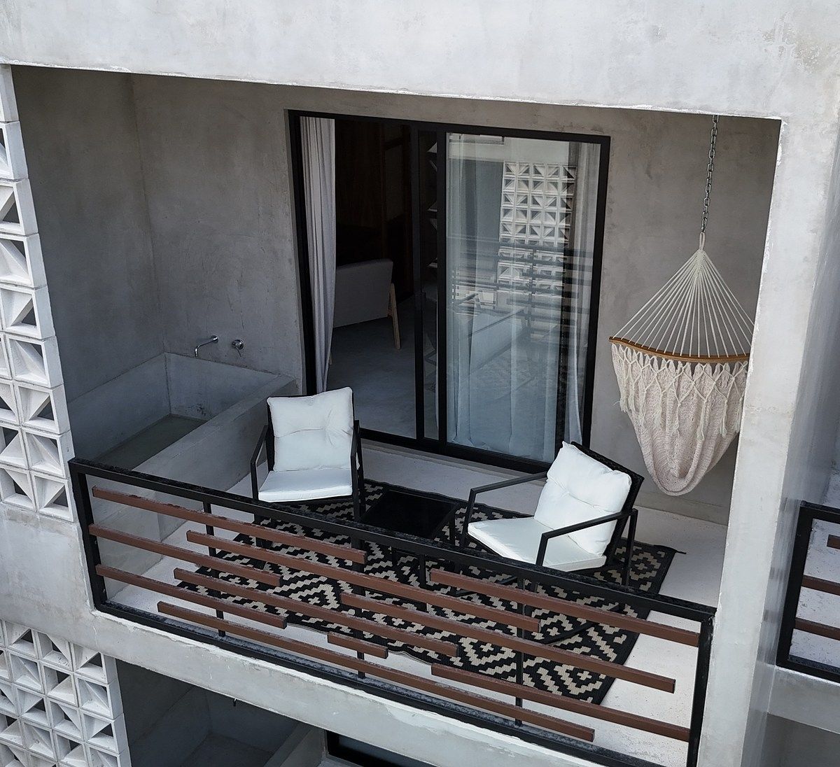 Depto Nuevo Amueblado en La Veleta | Balcón con Plunge Pool Privada