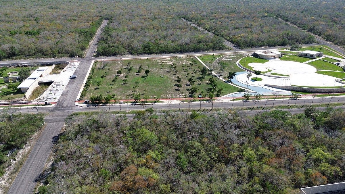 Lote residencial en venta en Quadra Yucatán, Hunucmá - HI2602439