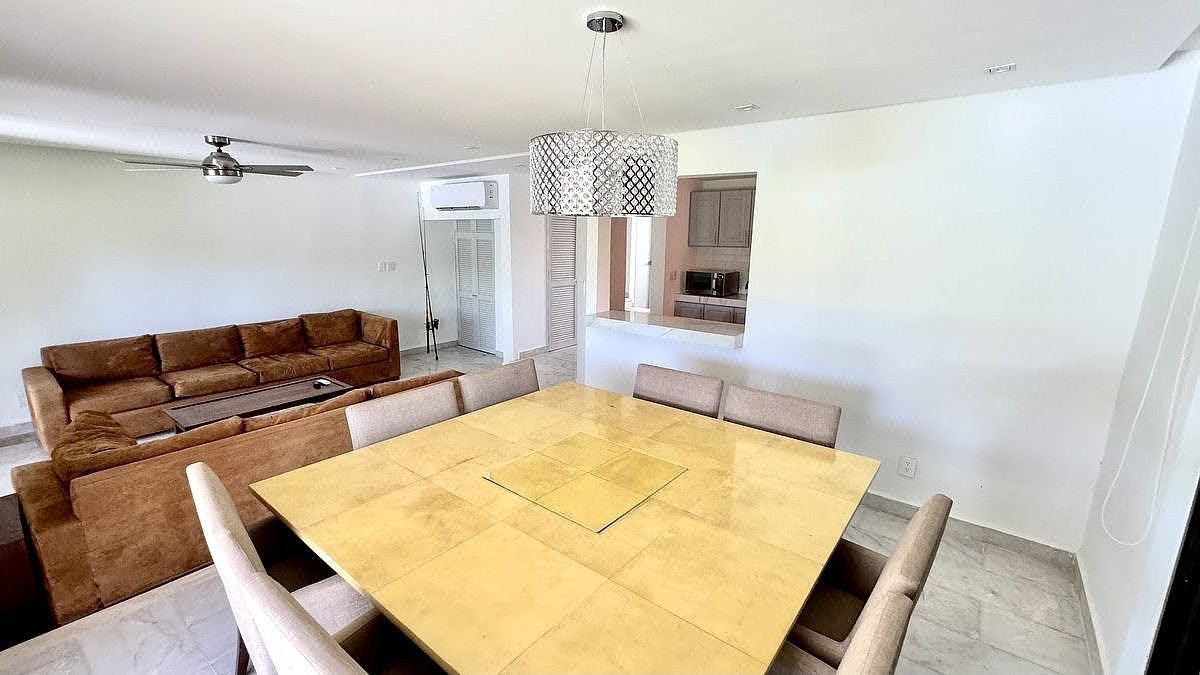Casa en venta en Benito Juárez, Boulevard Kukulkan, 245 m²