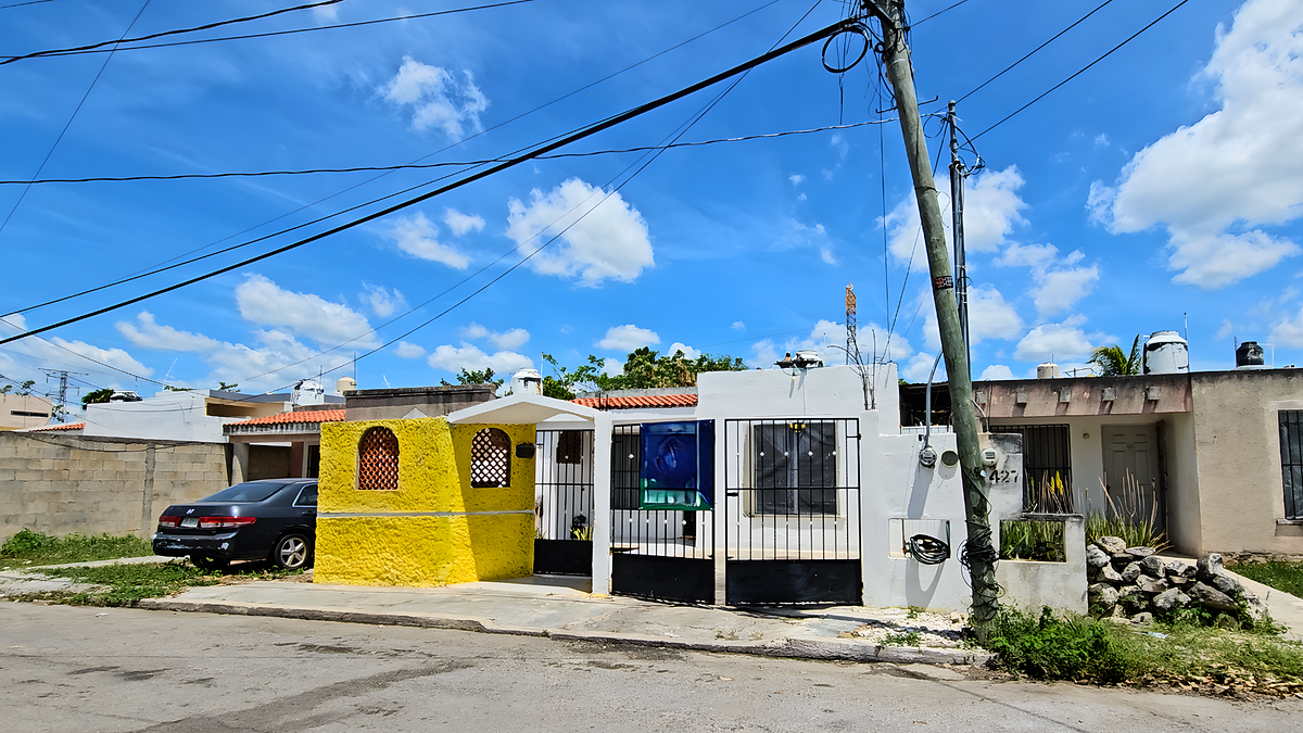 Casa en venta en Fraccionamiento Francisco de Montejo - HI2601435