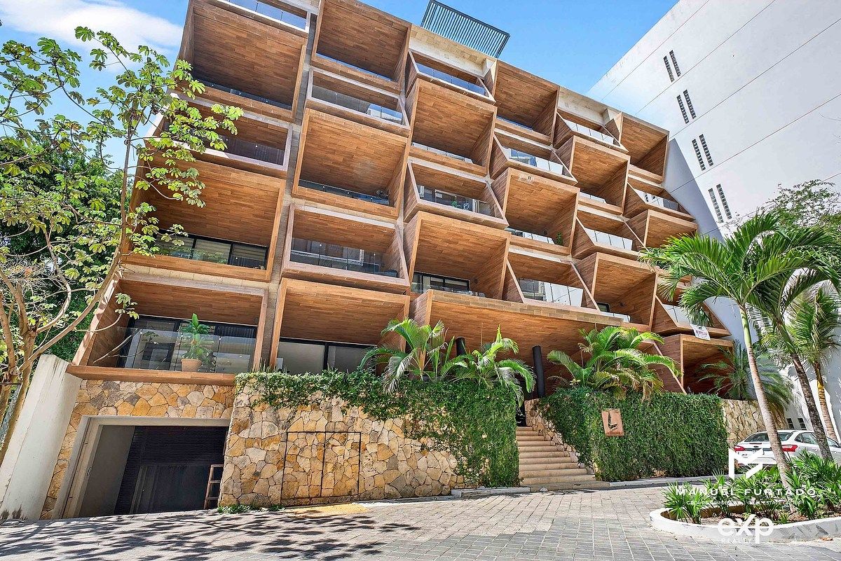 L Condos 10 | Studio with Private Garden for Sale in Playa del Carmen