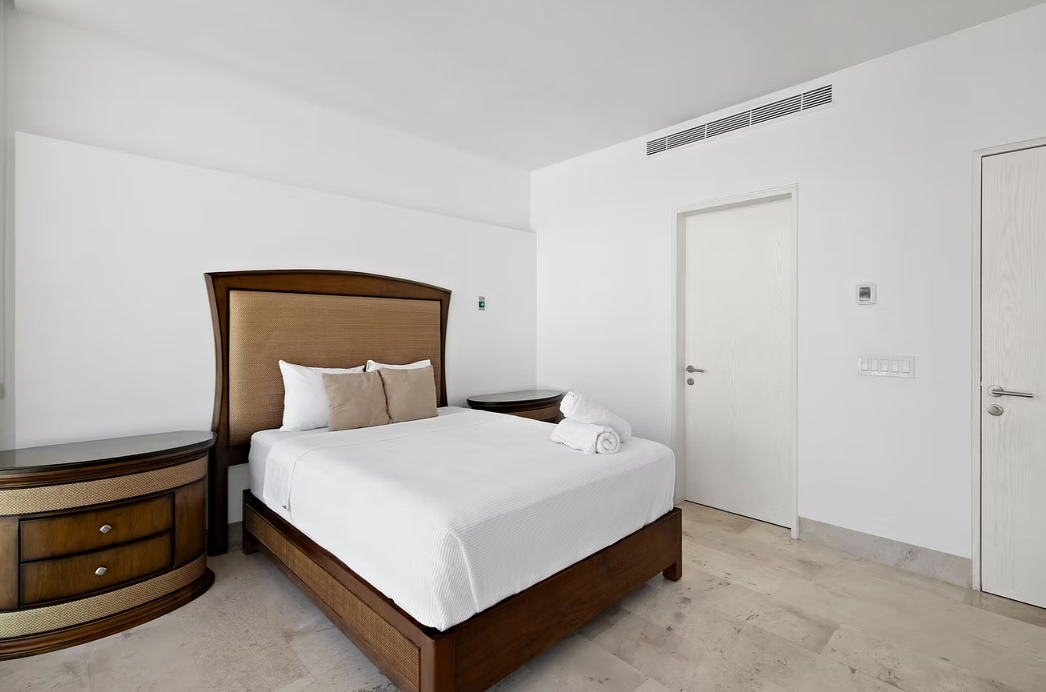 Penthouse Oceana