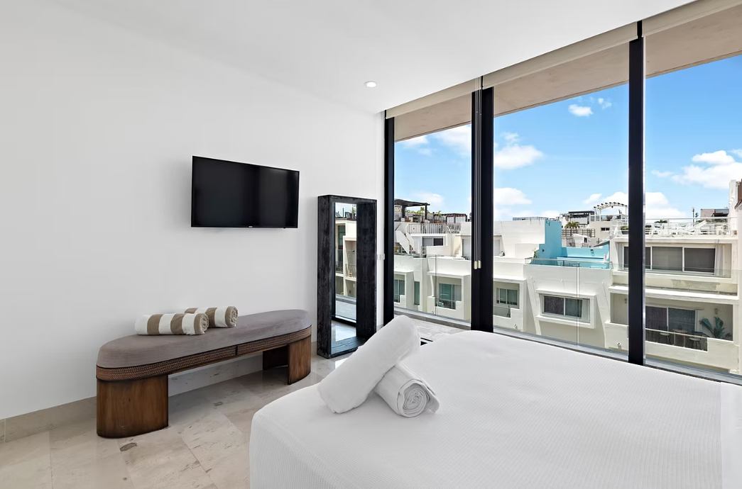 Penthouse Oceana