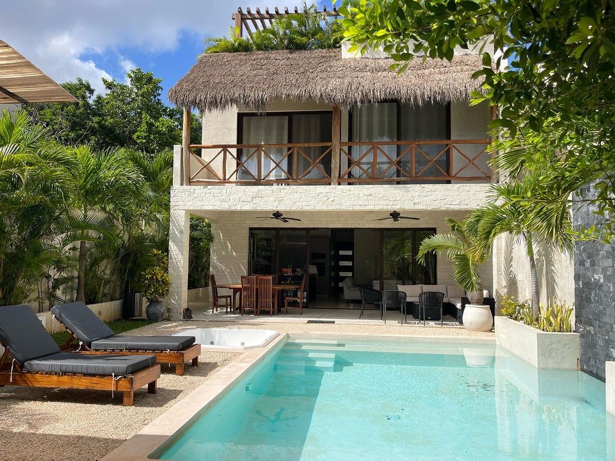 VILLA EN VENTA – LA VELETA, TULUM