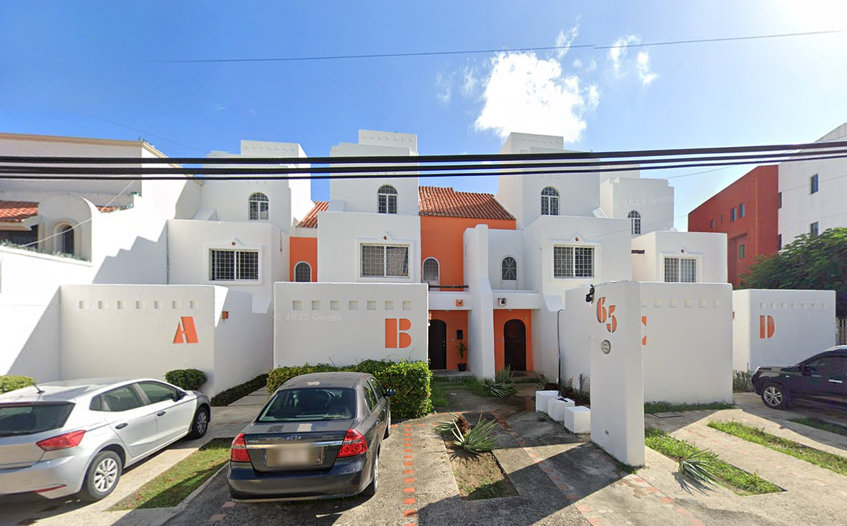 Casa en venta en Cancún para vivir o inversión ID3171