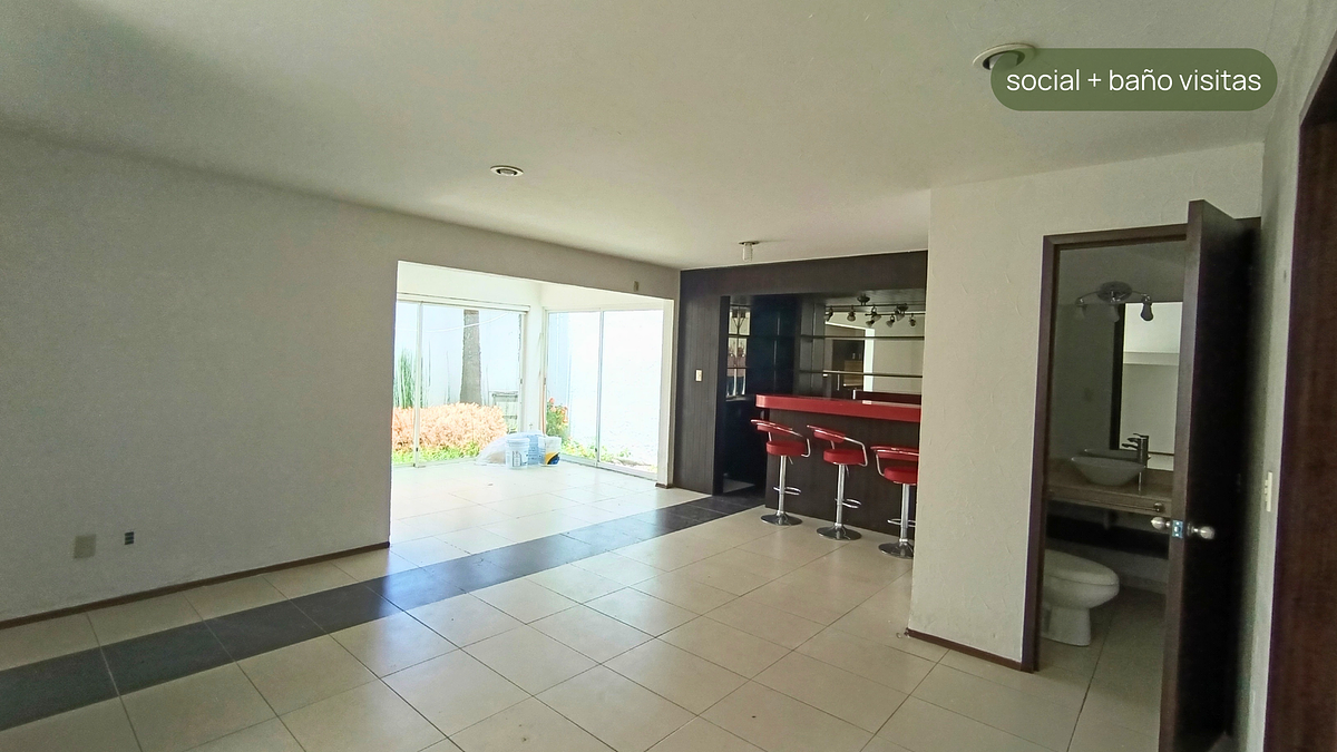 Casa en Metepec sobre Av. Independencia para quien prioriza ubicación