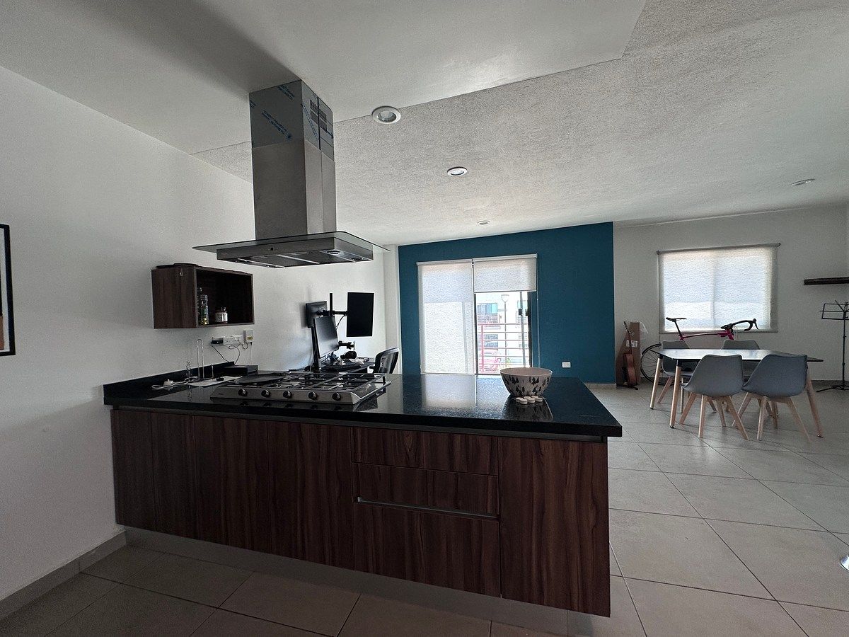 Dúplex boutique en La Vista Residencial — alta plusvalía.