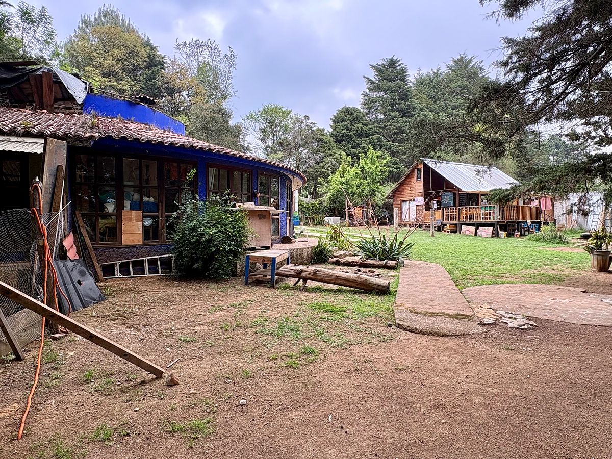 Casa con terreno en VENTA en Los Alcanfores