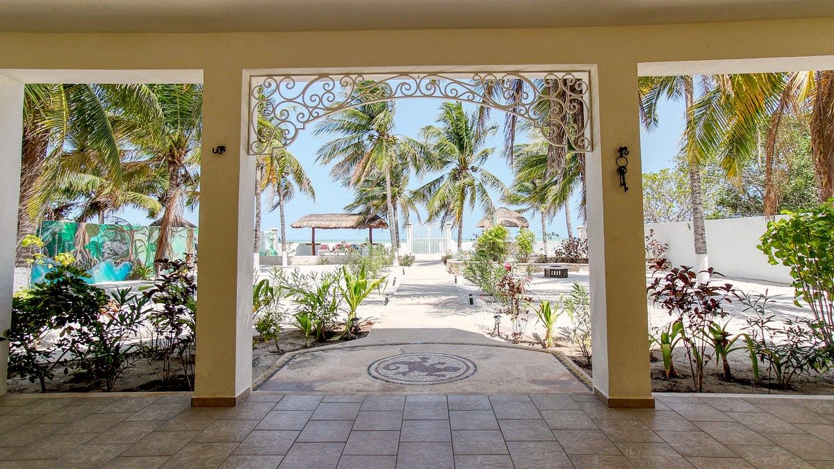 Casa Boutique de 4 departamentos frente al mar en Celestún - HI2605473