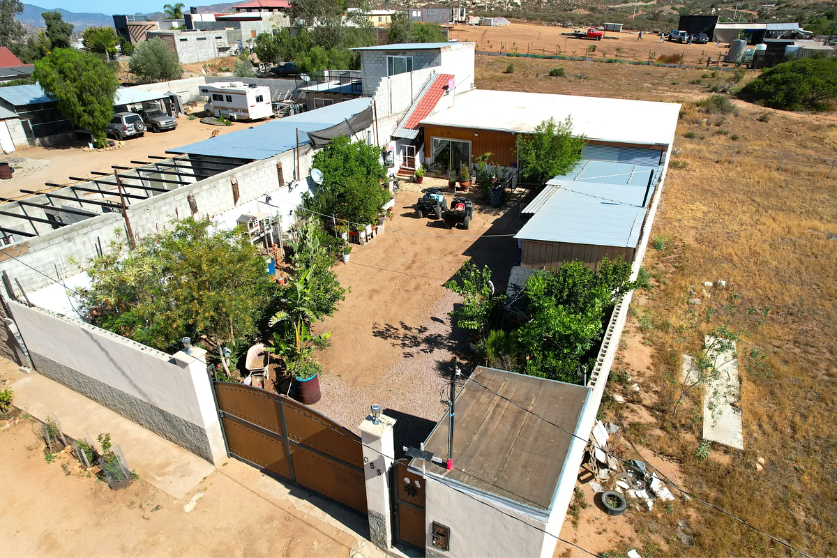 Venta Casa De Campo | Entre Tecate Y Tijuana | 500 M² De Terreno Con Extras