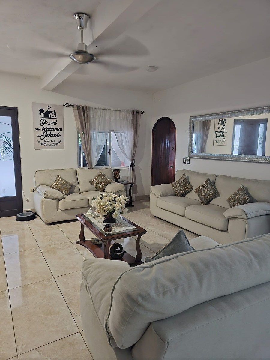 Casa en venta amueblada con piscina y 4 recámaras en Cozumel. !REDUCCIÓN PRECIO!