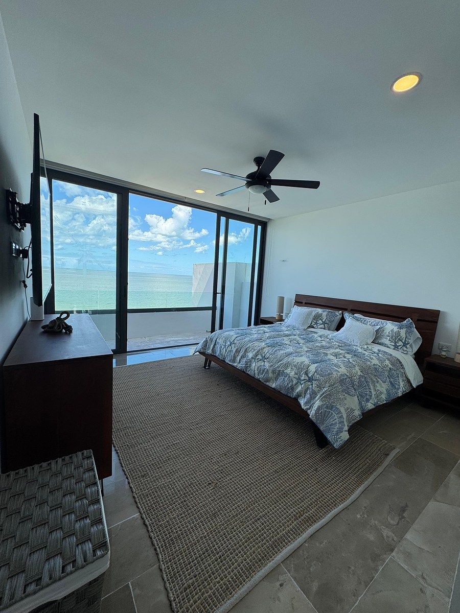 Penthouse amueblado frente al mar en venta en Turena, Telchac Puerto
