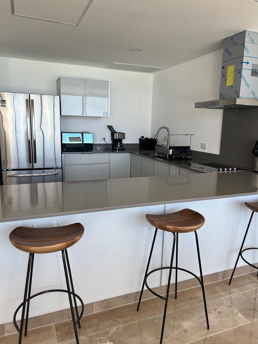 Penthouse amueblado frente al mar en venta en Turena, Telchac Puerto